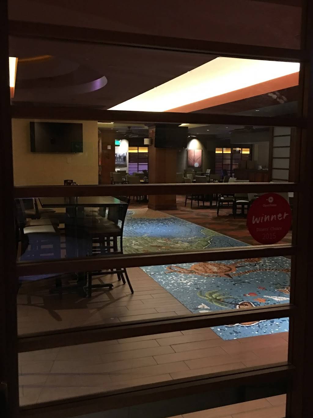 Otis & Henrys Steakhouse | restaurant | 777 Isle of Capri Blvd, Waterloo, IA 50701, USA | 3198334753 OR +1 319-833-4753