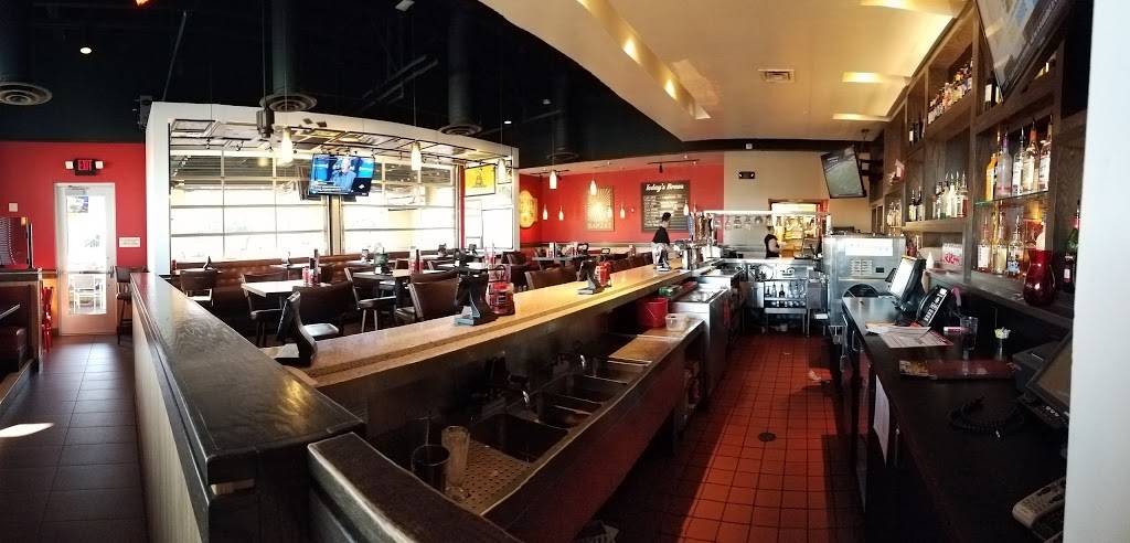 Red Robin Gourmet Burgers and Brews | restaurant | 4700 S Hulen St, Fort Worth, TX 76132, USA | 8174230002 OR +1 817-423-0002