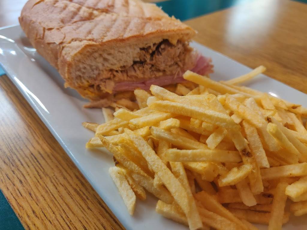 Juniors Grill Cafe | restaurant | 2200 W North Ave, Melrose Park, IL 60160, USA | 7083566314 OR +1 708-356-6314