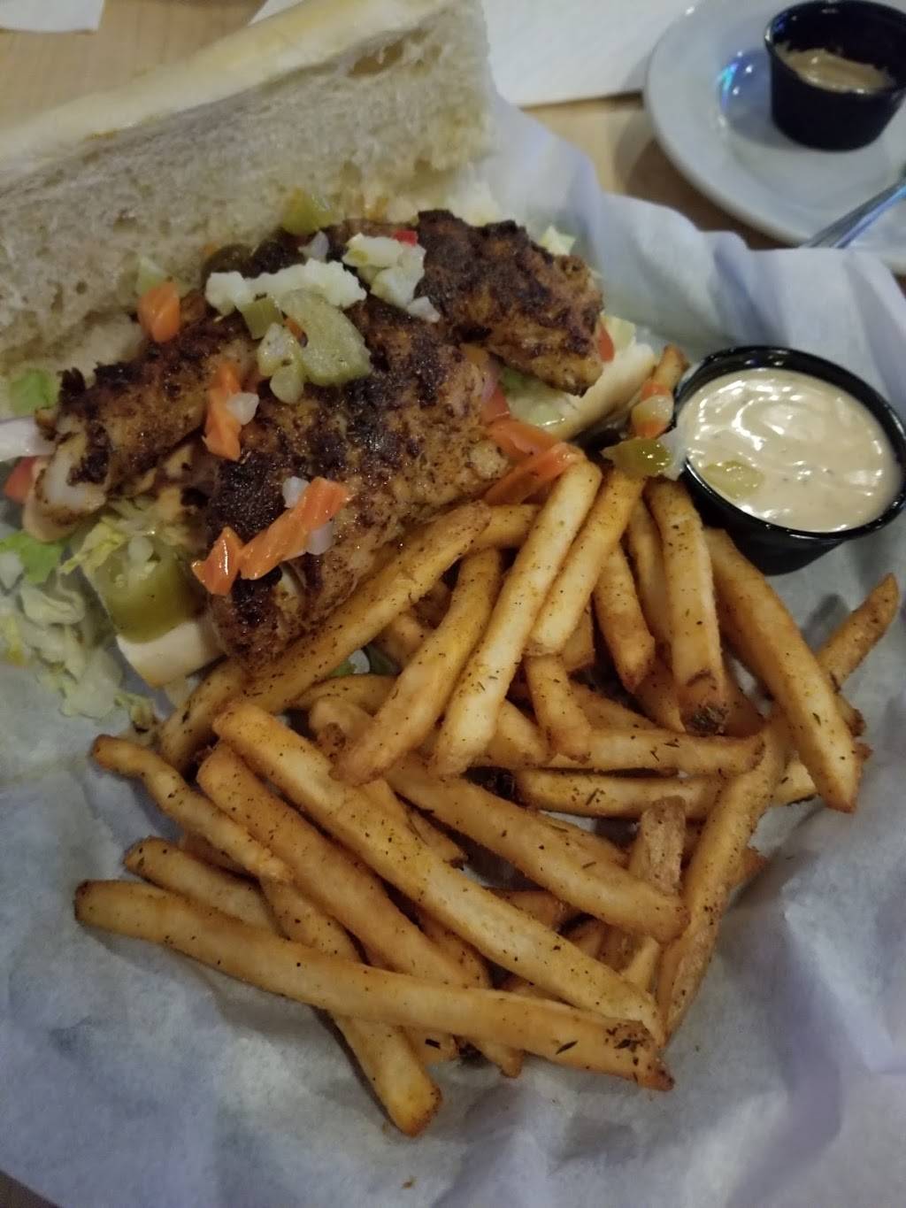 Catch Table & Tap | restaurant | 500 E 81st Ave, Merrillville, IN 46410, USA | 2195254076 OR +1 219-525-4076