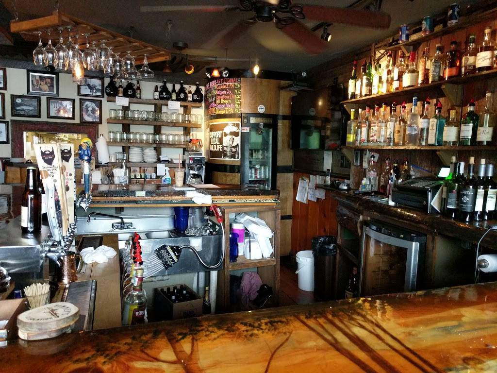 Tinneys Tavern | restaurant | 498 Lake Desolation Rd, Middle Grove, NY 12850, USA | 5184501066 OR +1 518-450-1066