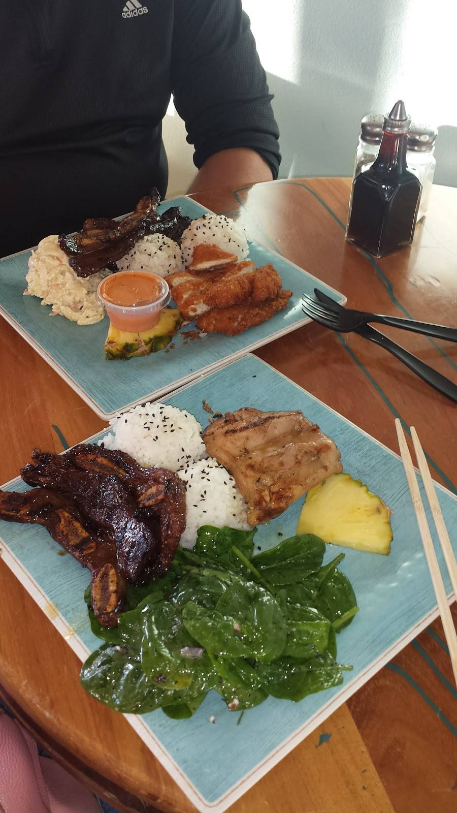 Mokis Hawaiian Grill | restaurant | 3614 E Southern Ave, Mesa, AZ 85206, USA | 4808306654 OR +1 480-830-6654