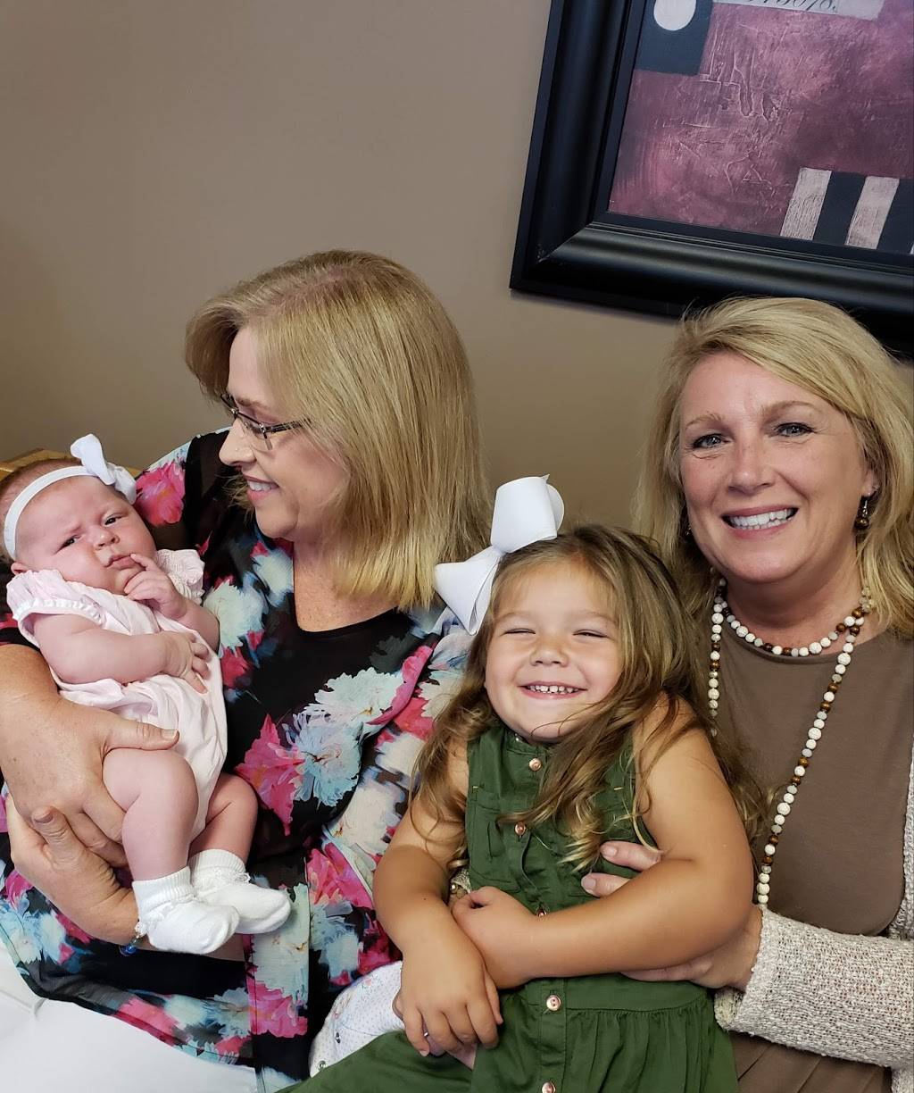 The Front Porch | restaurant | 4421 US-43, Northport, AL 35473, USA | 2053393047 OR +1 205-339-3047