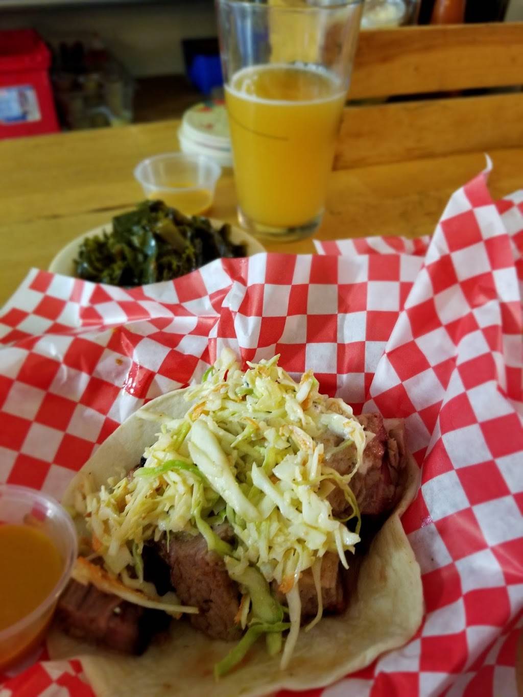 Brew N Que | restaurant | 1222 NW Maynard Rd, Cary, NC 27513, USA | 9197992023 OR +1 919-799-2023