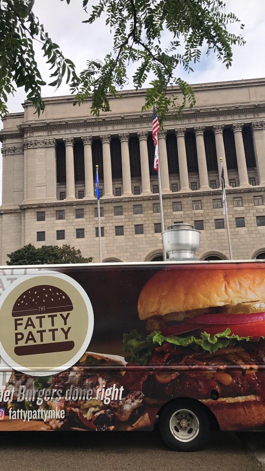 The Fatty Patty - Food Truck | restaurant | 221 E Juneau Ave, Milwaukee, WI 53202, USA | 4145221133 OR +1 414-522-1133