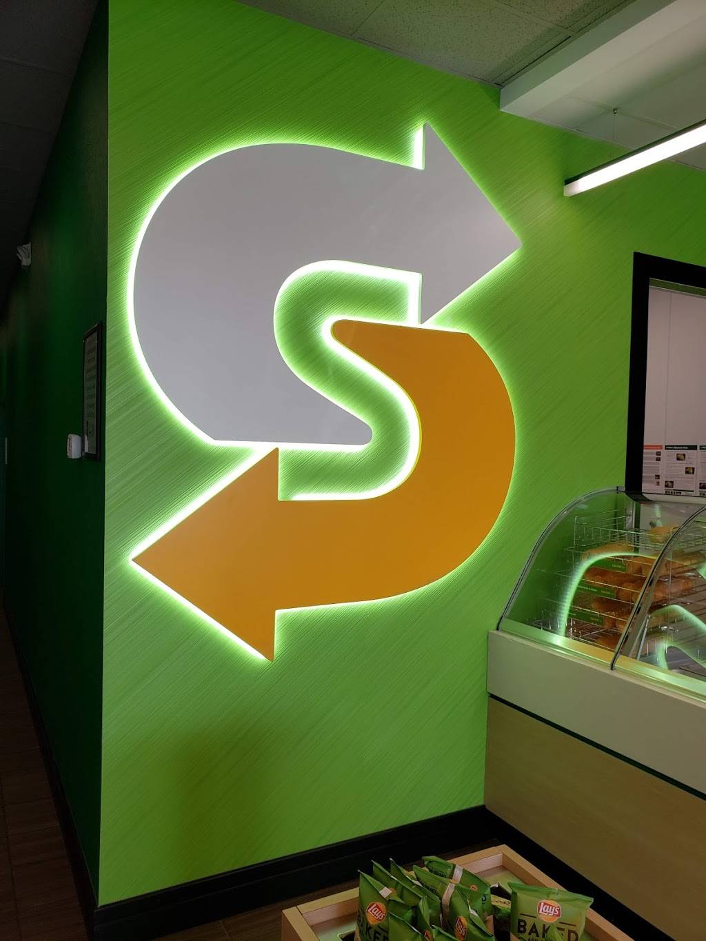 Subway Restaurants | restaurant | 20212 Champion Forest Dr Suite 200, Spring, TX 77379, USA | 8328436681 OR +1 832-843-6681