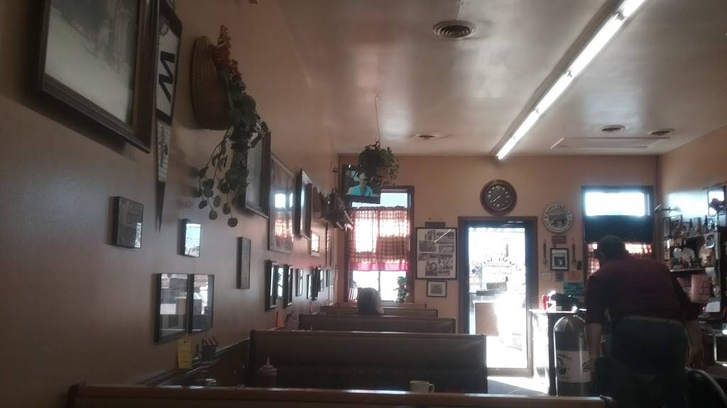 Millie McGees Gosport Diner Restaurant | restaurant | 23 E Main St, Gosport, IN 47433, USA | 8128795623 OR +1 812-879-5623