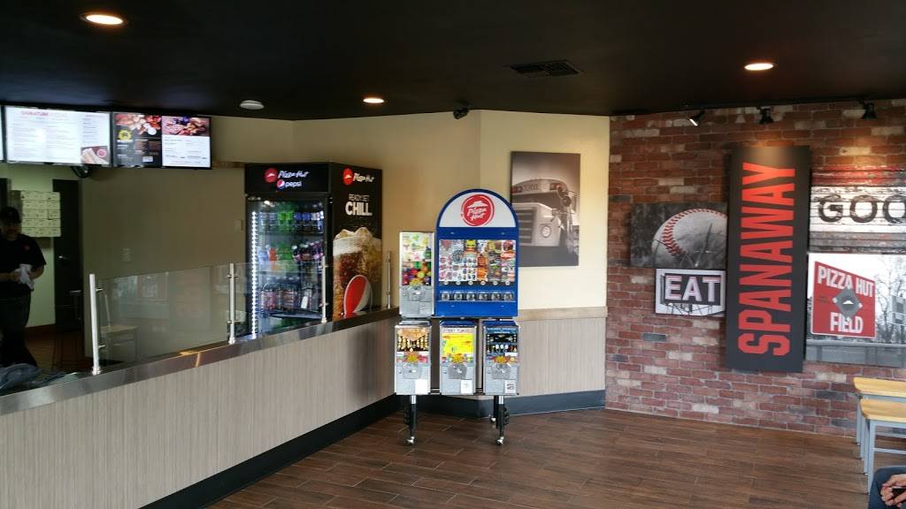 Pizza Hut | meal takeaway | 14923 Pacific Ave S, Tacoma, WA 98444, USA | 2535313800 OR +1 253-531-3800