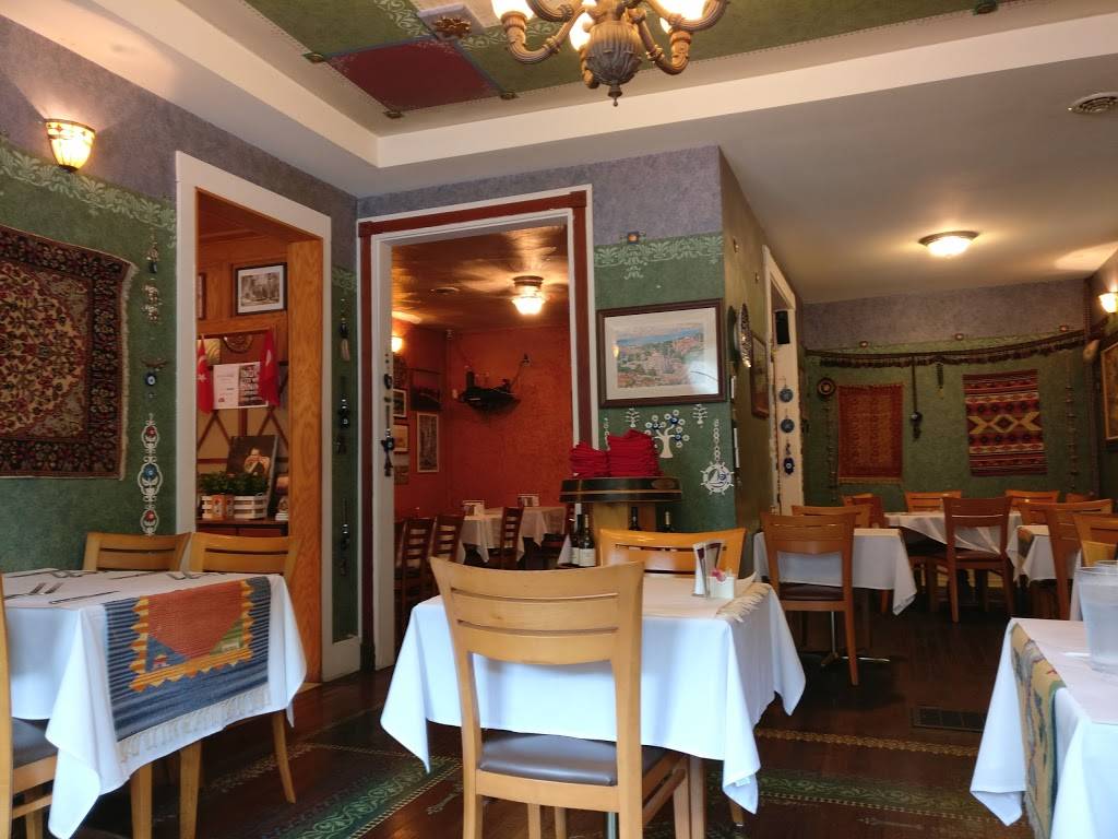 Bosphorus Istanbul Cafe | restaurant | 935 S East St, Indianapolis, IN 46225, USA | 3179741770 OR +1 317-974-1770