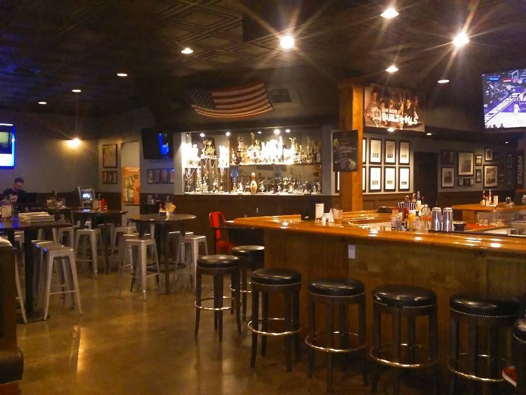 Field House | American Sports Pub | restaurant | 1310 Fulton Ave Suite D, Sacramento, CA 95825, USA | 9164871045 OR +1 916-487-1045