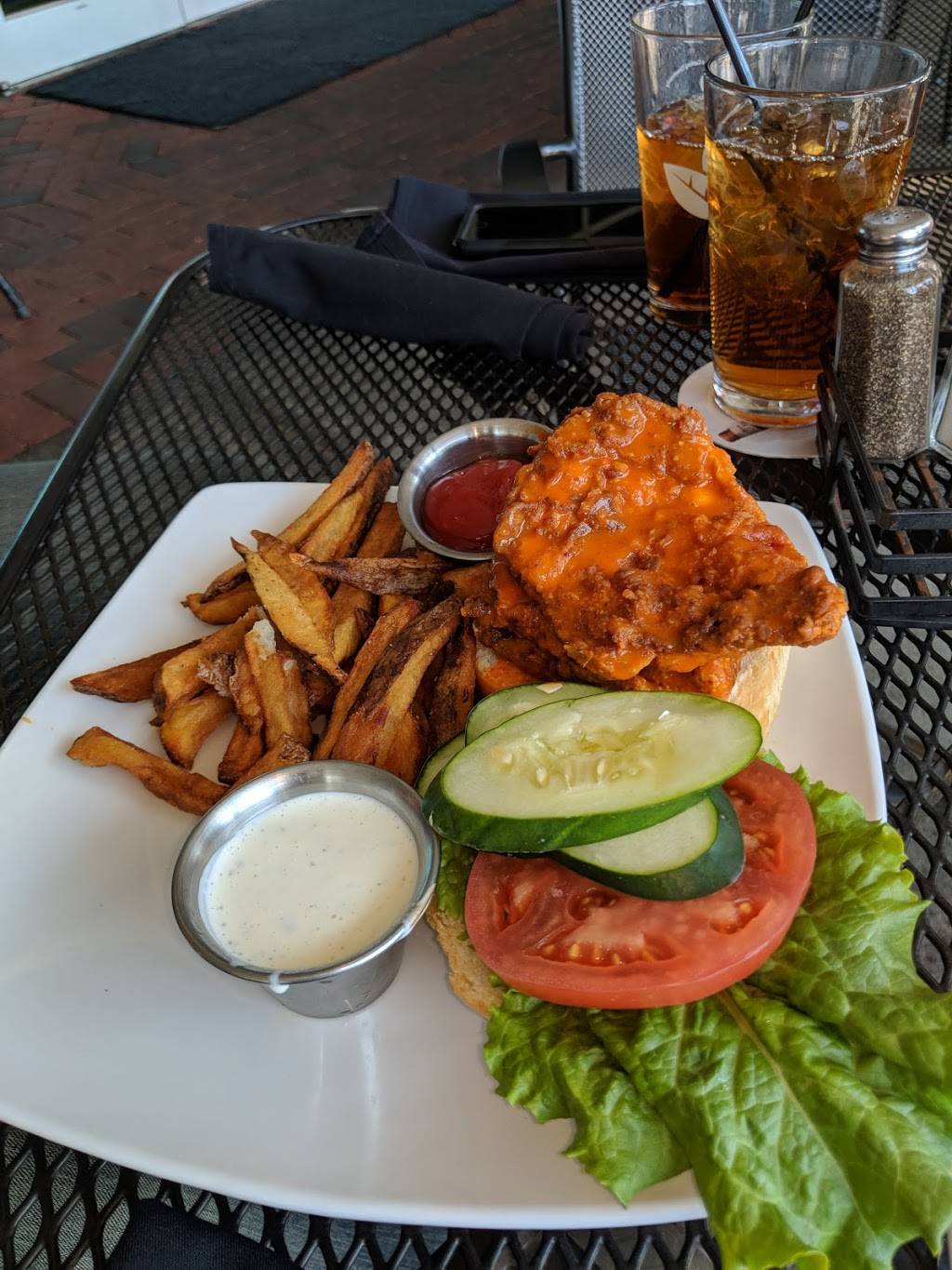 Tobacco Road Sports Cafe | restaurant | 280 S Mangum St #100, Durham, NC 27701, USA | 9199379909 OR +1 919-937-9909