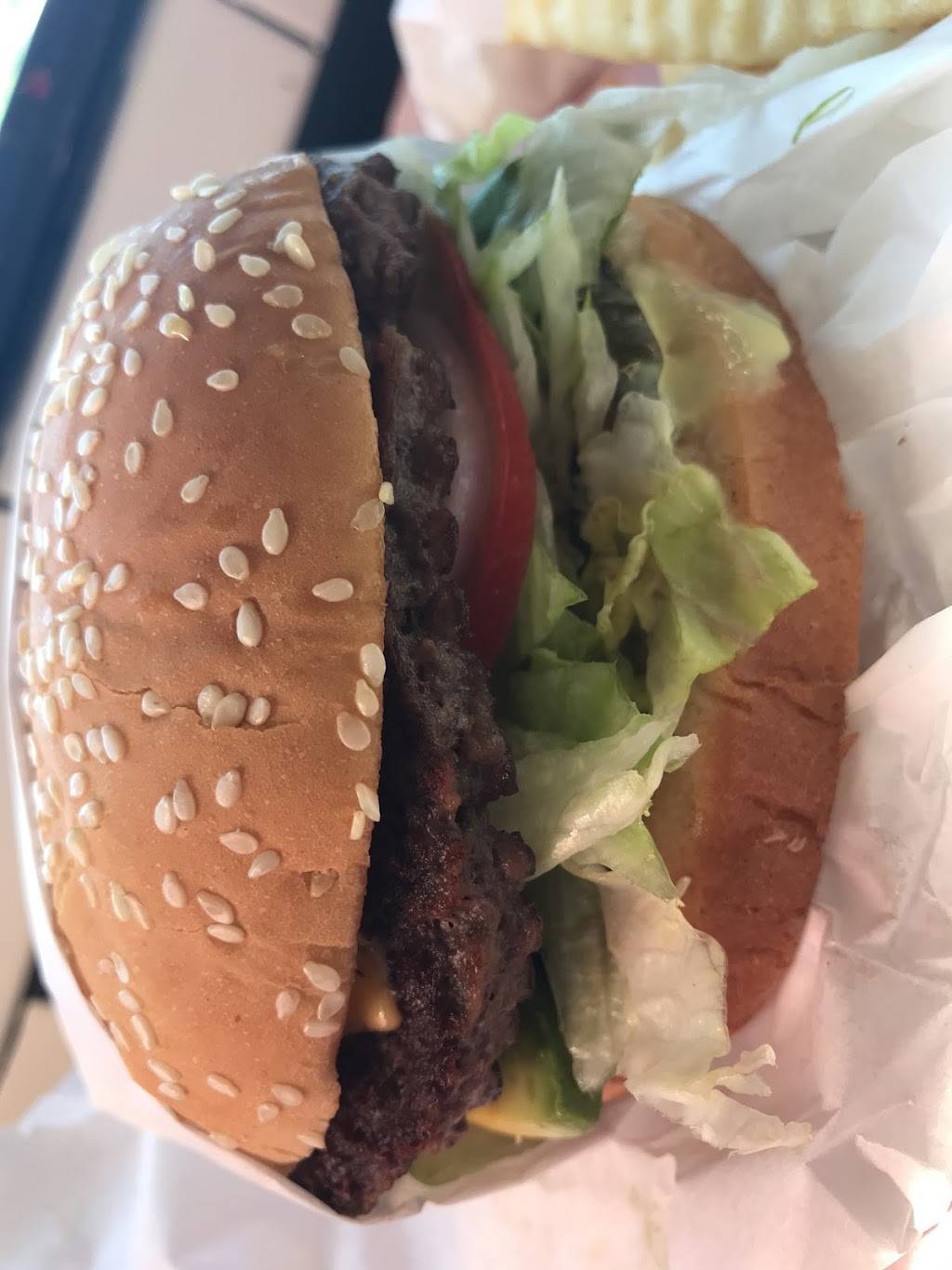 Super Burger Drive In | meal takeaway | 2120 Country Club Blvd, Stockton, CA 95204, USA | 2099449866 OR +1 209-944-9866