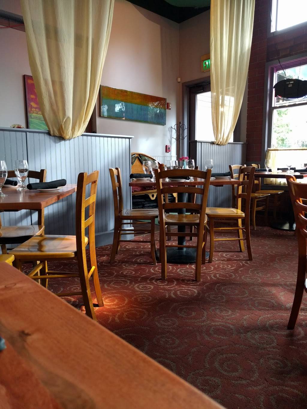 Fins Bistro | cafe | 301 Front St N, Issaquah, WA 98027, USA | 4253920109 OR +1 425-392-0109