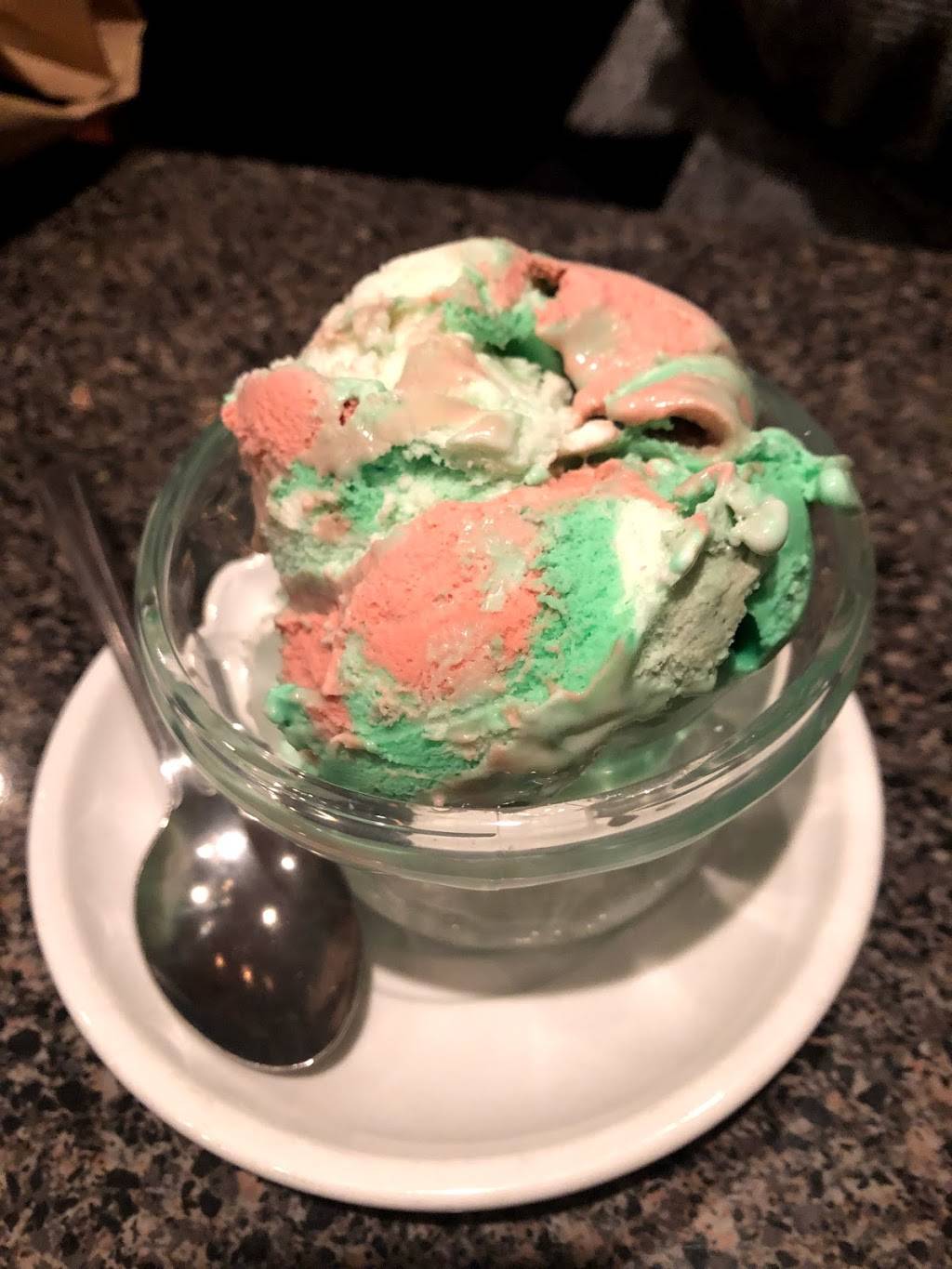 Barbieres Italian Inn South Milwaukee | restaurant | 1021 Milwaukee Ave, South Milwaukee, WI 53172, USA | 4147641234 OR +1 414-764-1234