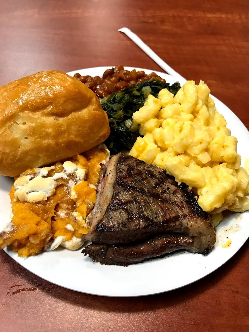 Golden Corral | restaurant | 2345 South Rd, Poughkeepsie, NY 12601, USA | 8458674700 OR +1 845-867-4700