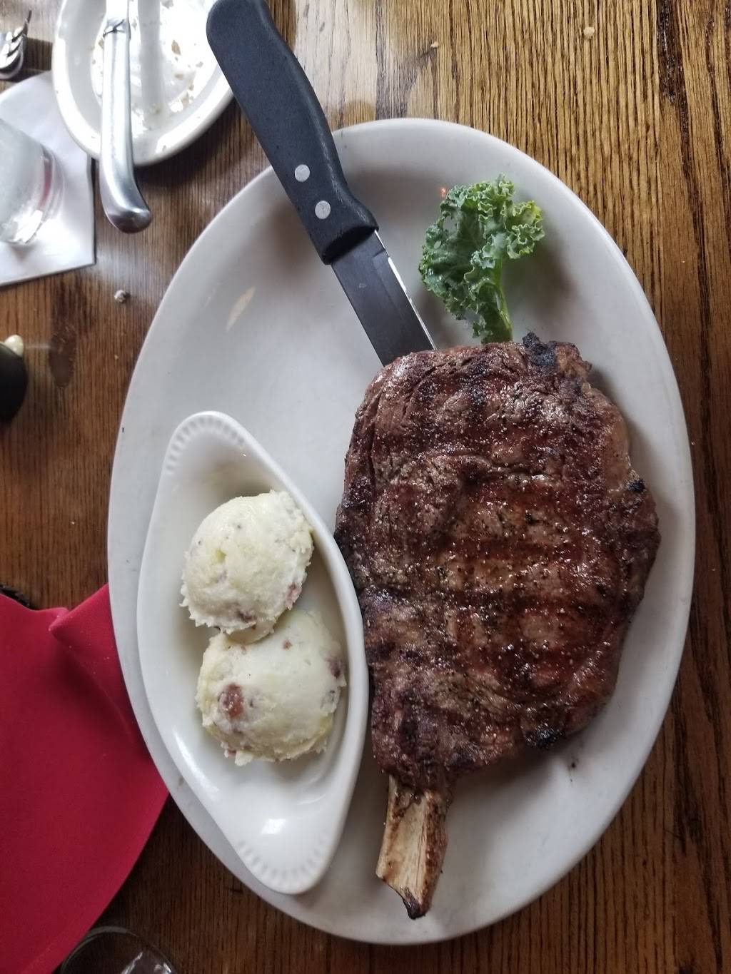 Risckys Steakhouse | restaurant | 120 E Exchange Ave, Fort Worth, TX 76164, USA | 8176244800 OR +1 817-624-4800