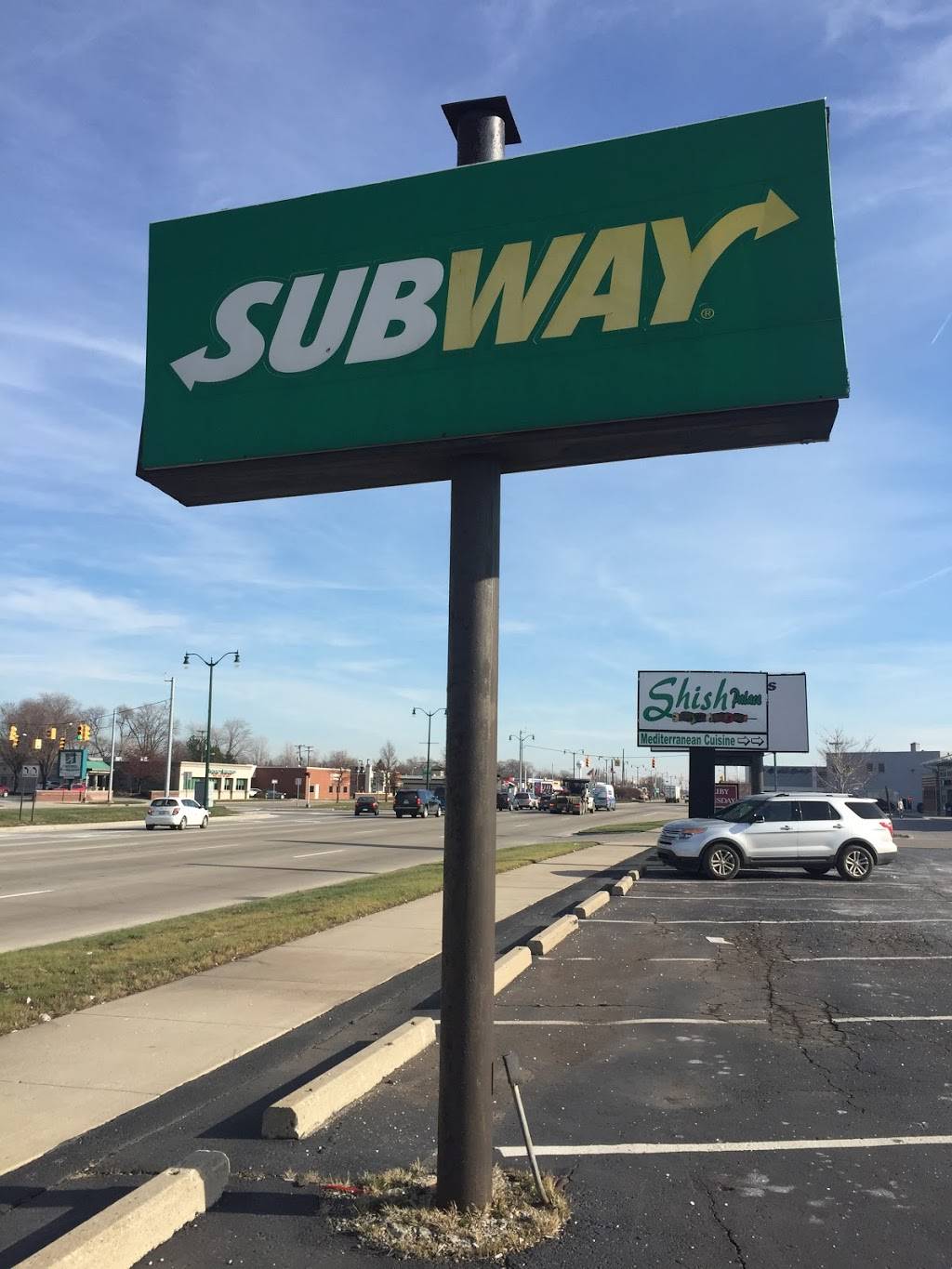 Subway | restaurant | 15861 Southfield Rd, Allen Park, MI 48101, USA | 3132947827 OR +1 313-294-7827