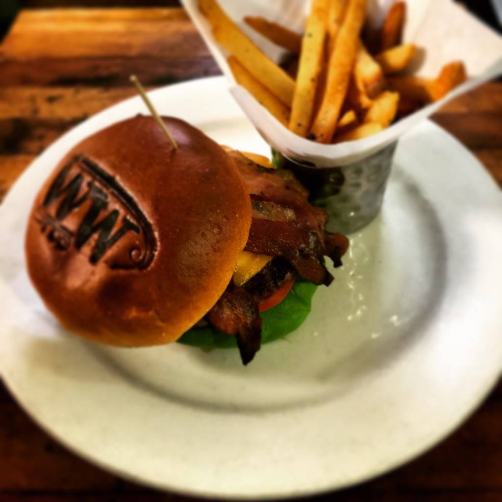 Whistling Willies | restaurant | 184 Main St, Cold Spring, NY 10516, USA | 8452652012 OR +1 845-265-2012