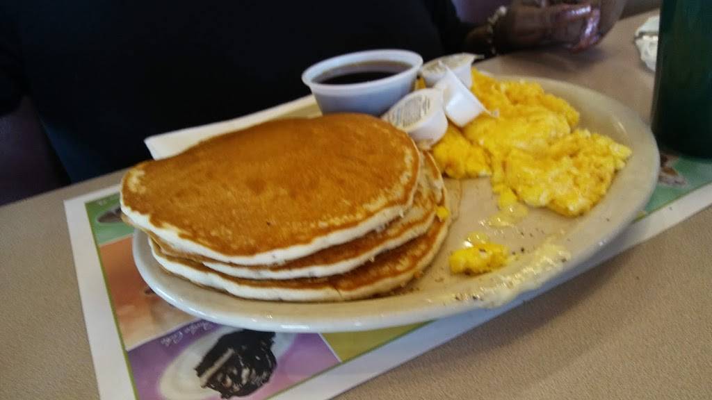 Rams Horn | restaurant | 16250 Fort St, Southgate, MI 48195, USA | 7342850750 OR +1 734-285-0750