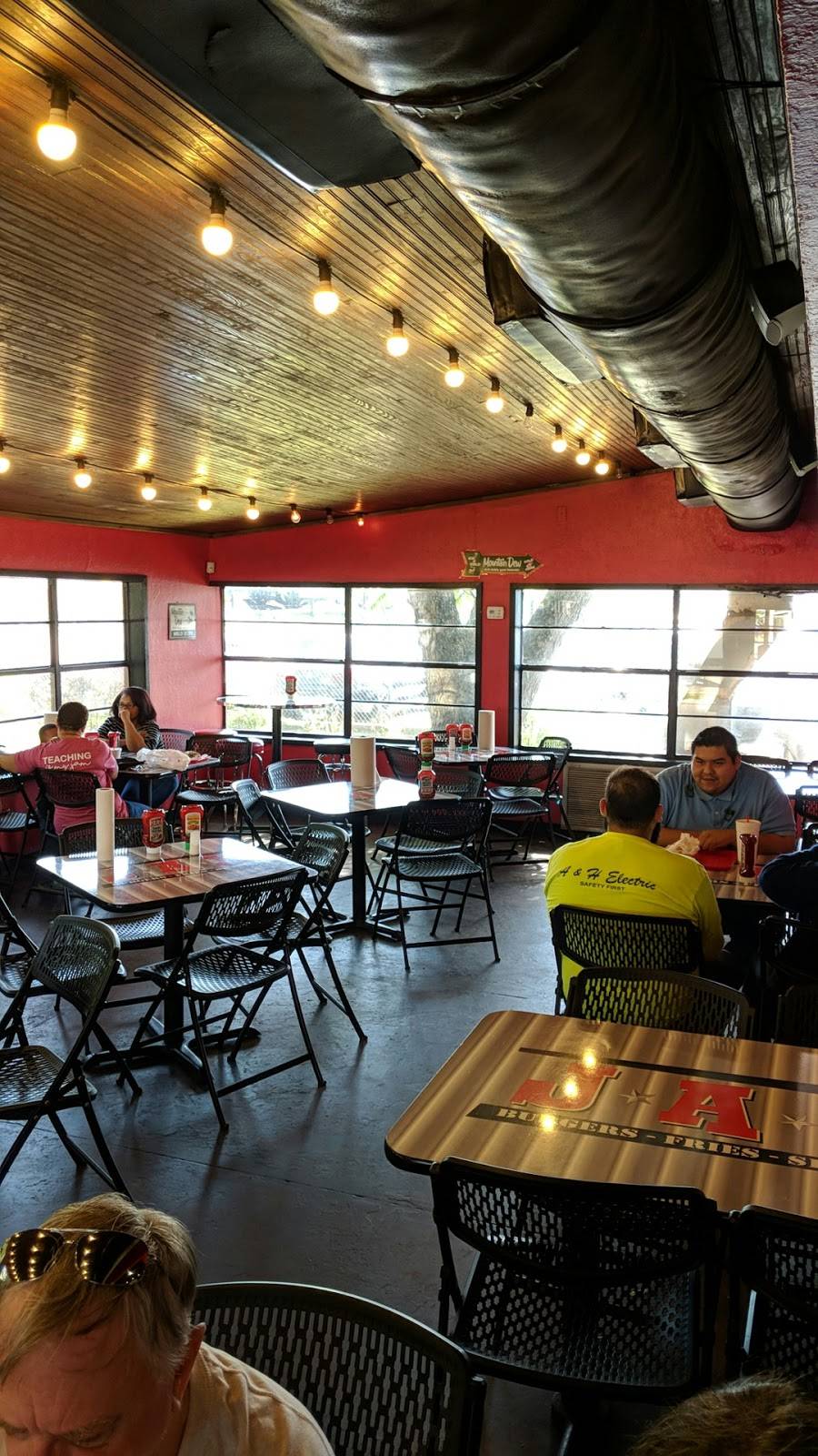 Jax Burgers and Shakes | restaurant | 1206 Spring Cypress Rd, Spring, TX 77373, USA | 2819076018 OR +1 281-907-6018