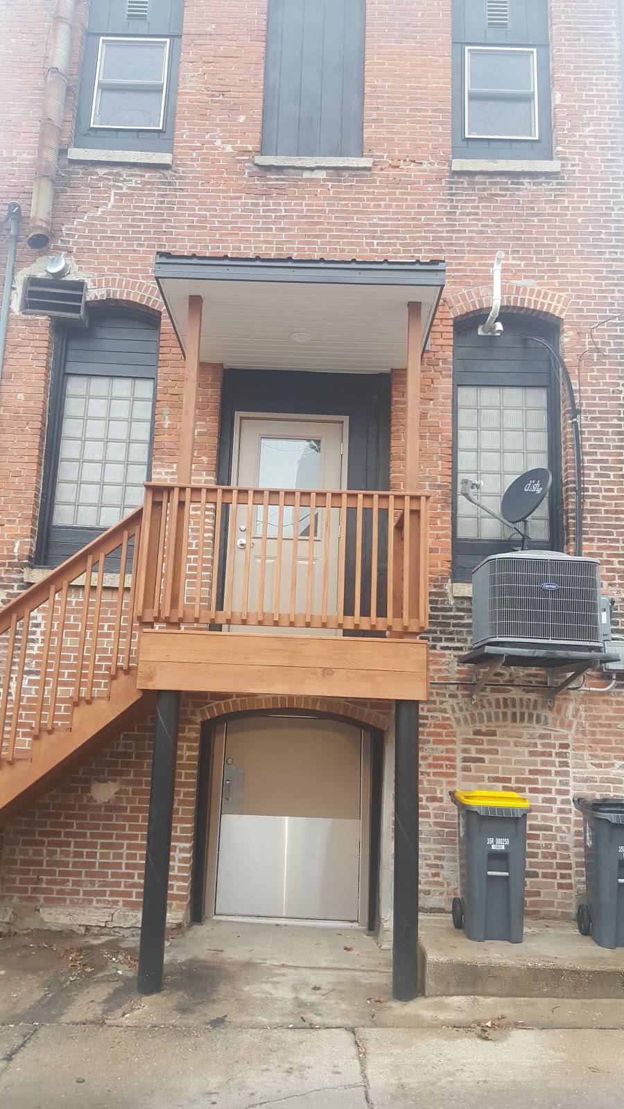 Black Walnut Kitchen | restaurant | 1014 17th Ave, Monroe, WI 53566, USA | 6083251809 OR +1 608-325-1809