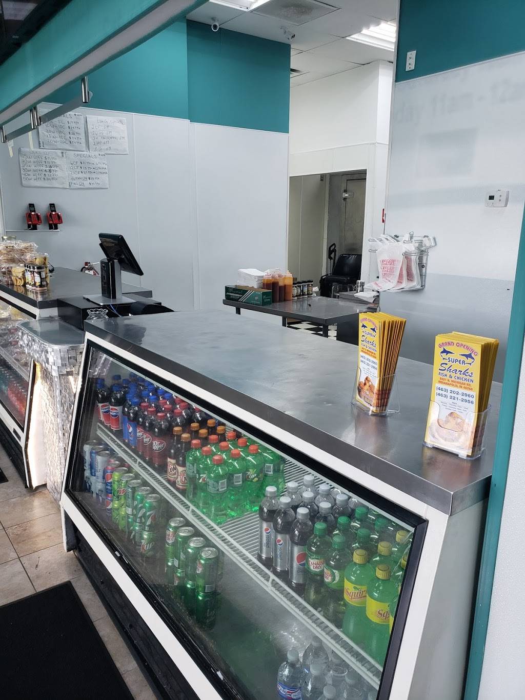 Super shark’s Fish Nd Chicken 84th St Michigan Rd . | restaurant | 8421 N Michigan Rd, Indianapolis, IN 46268, USA | 4632022960 OR +1 463-202-2960