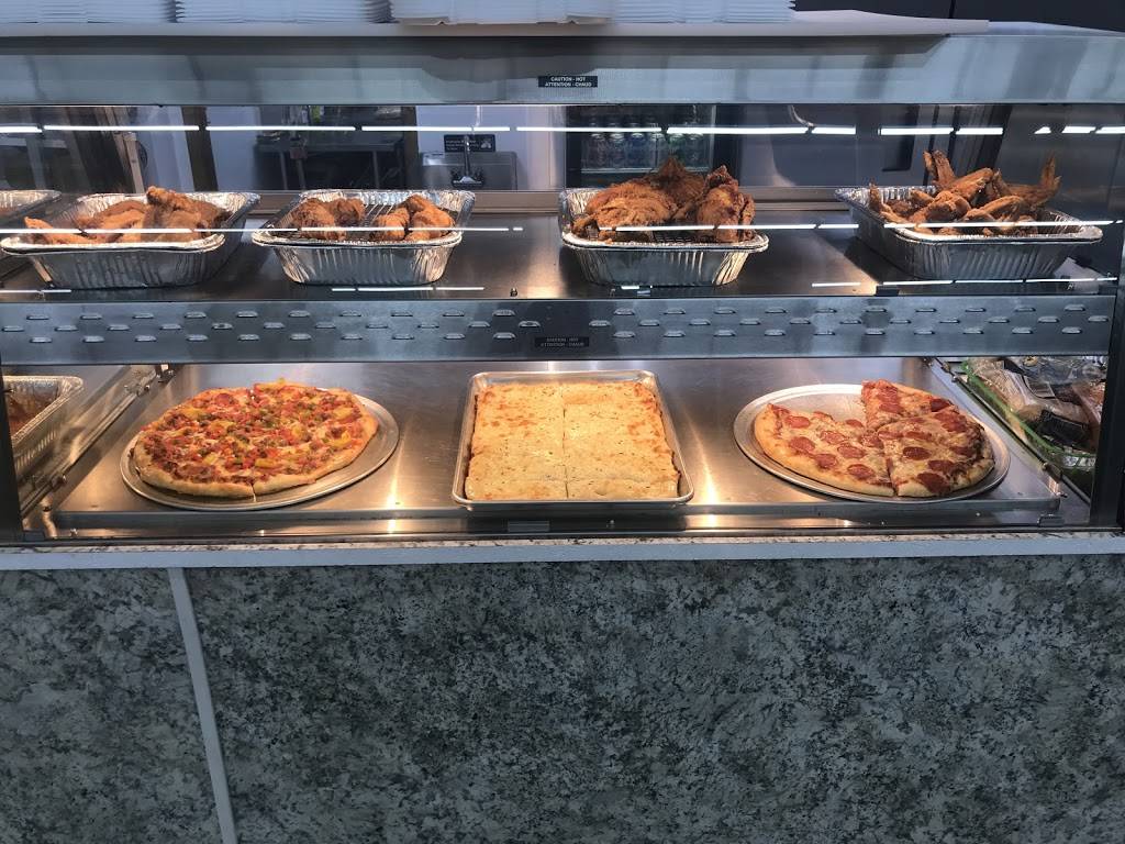 Family food pizza | restaurant | 2211, 19230 Harper Ave, Harper Woods, MI 48225, USA | 3139224348 OR +1 313-922-4348