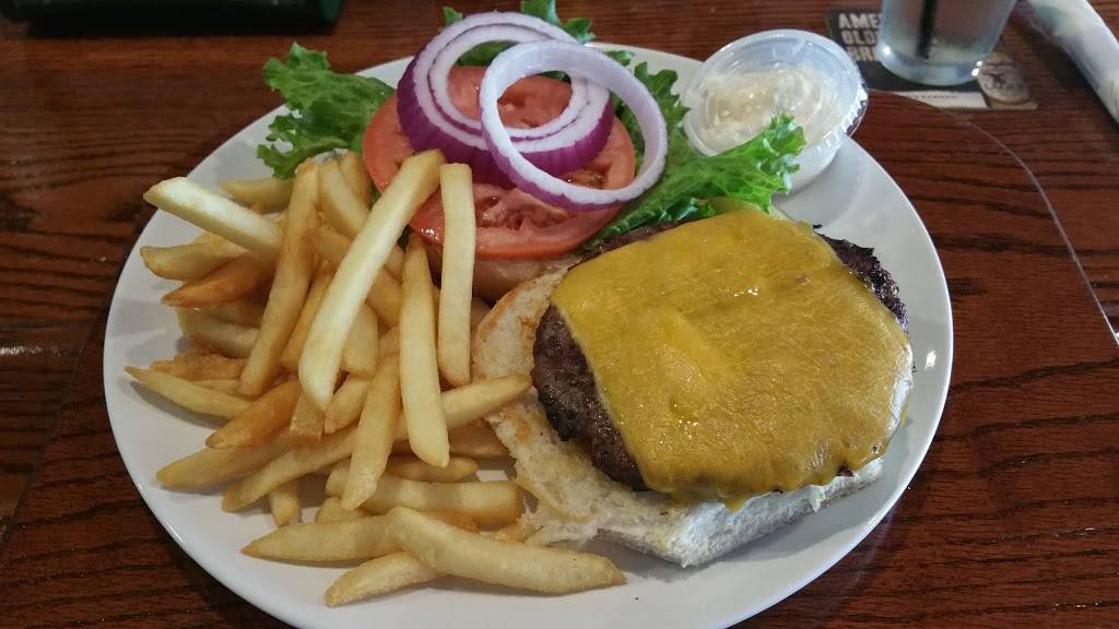 Sand Trap Sports and Grill | restaurant | 4145 S Tamiami Trail, Venice, FL 34293, USA | 9414932300 OR +1 941-493-2300