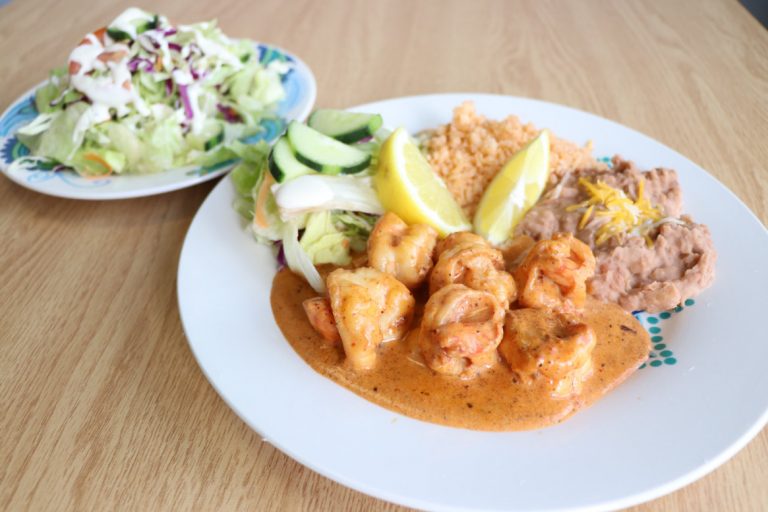 La Maria Mexican Food | restaurant | 979 Woodland Pkwy #102, San Marcos, CA 92069, USA | 7607417121 OR +1 760-741-7121