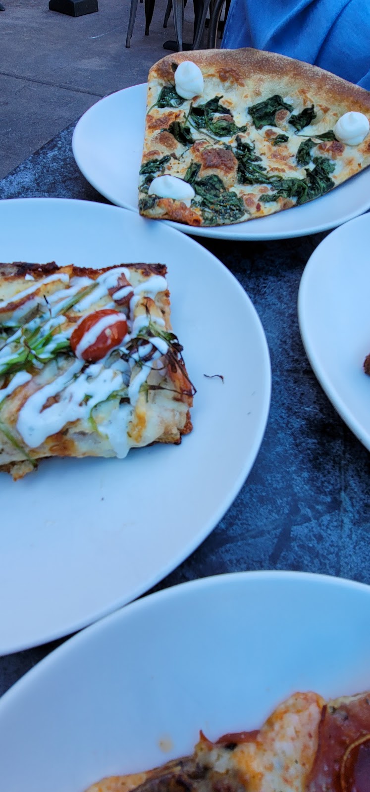 Slice House | restaurant | 135 Parrott St, San Leandro, CA 94577, USA | 5102810725 OR +1 510-281-0725