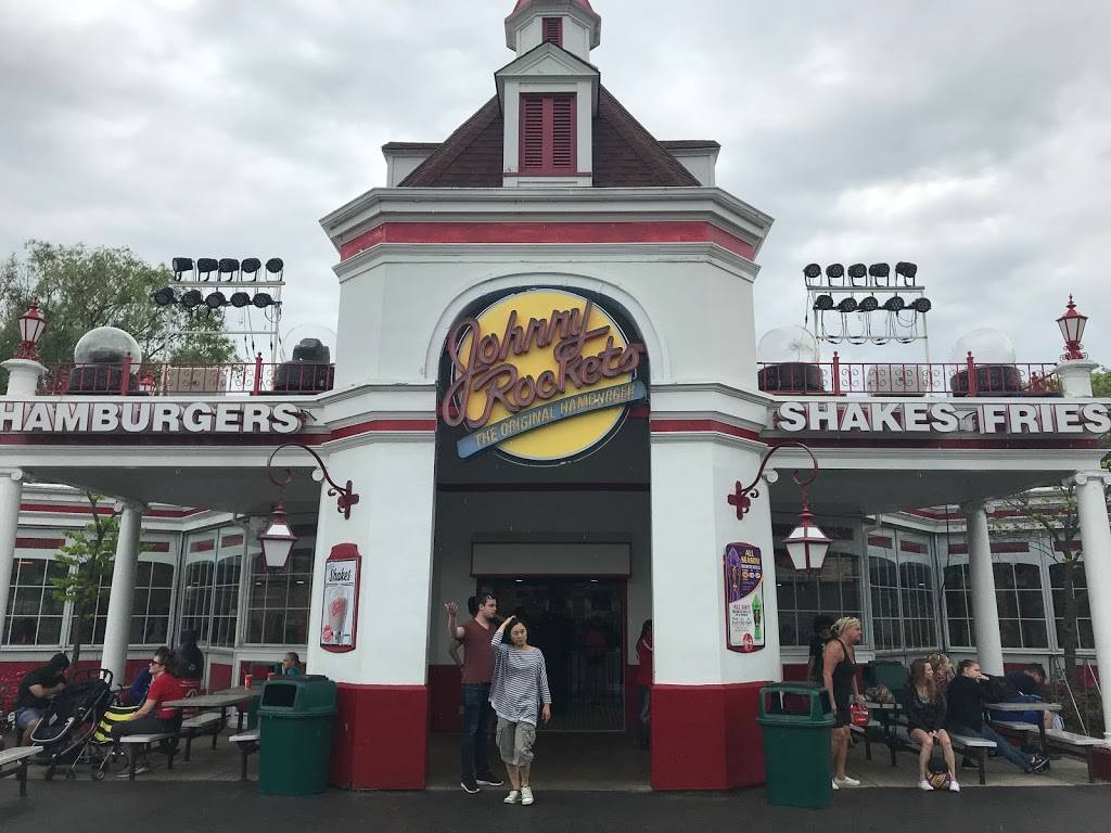 Johnny Rockets | restaurant | 1 Great America Parkway, Gurnee, IL 60031, USA | 8472492133 OR +1 847-249-2133