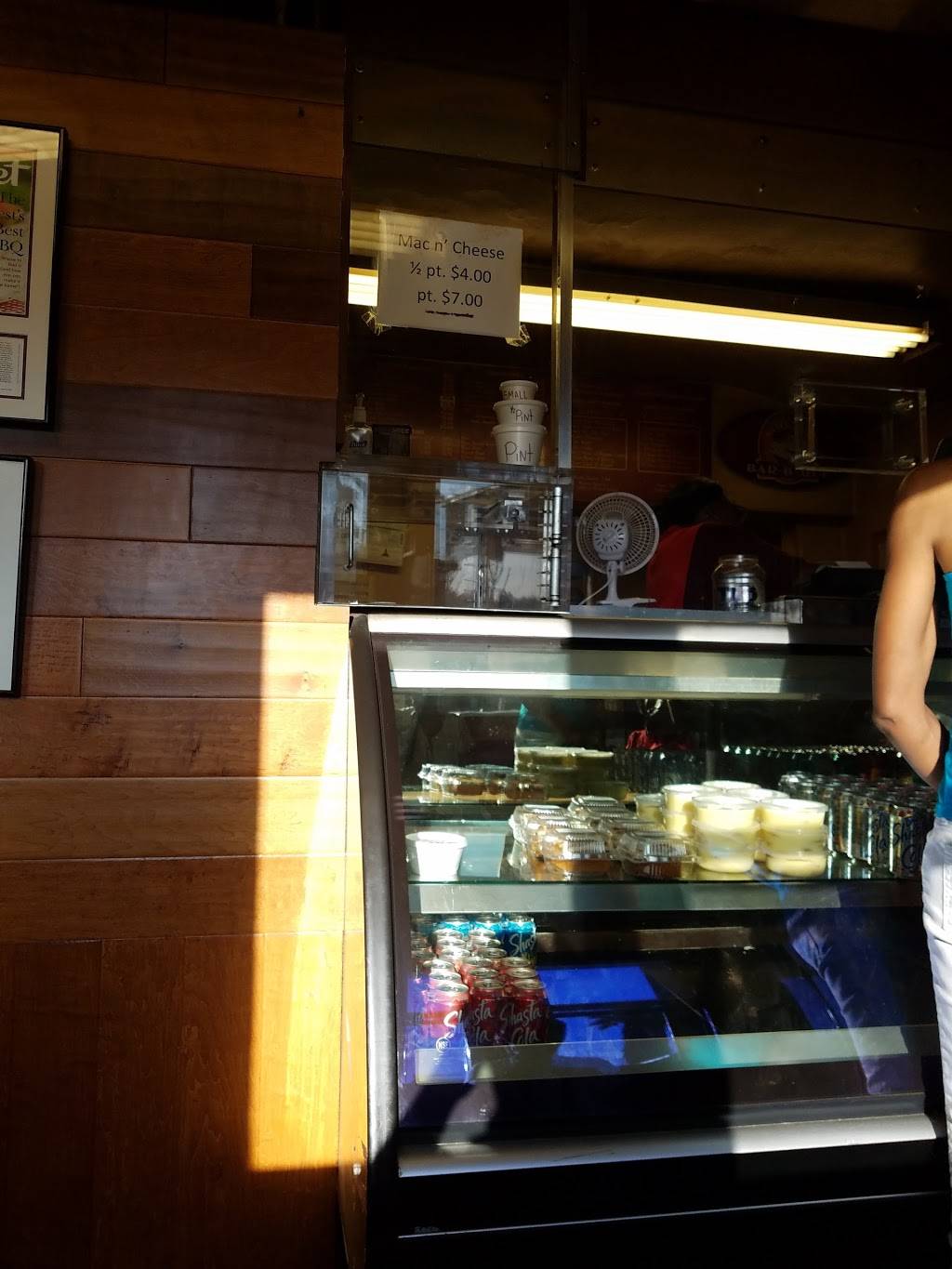 Woodys Bar-B-Q | restaurant | 1958 W Florence Ave, Los Angeles, CA 90047, USA | 3237588303 OR +1 323-758-8303