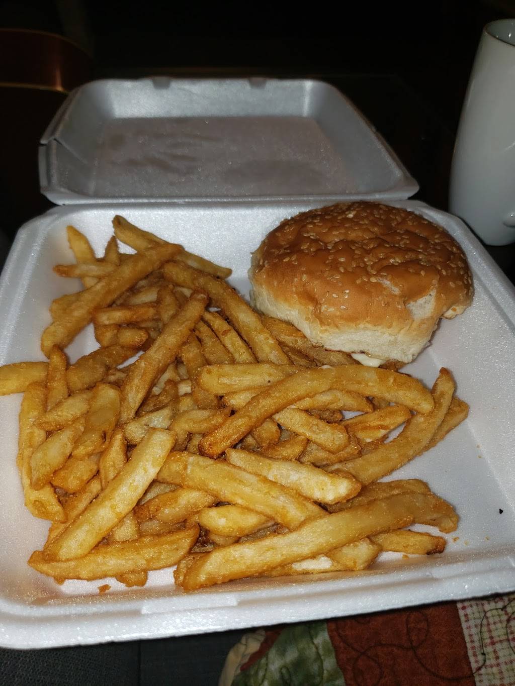 Pepes Perogies | restaurant | 202-16 Mallard Rd, North York, ON M3B 3N1, Canada | 4169013880 OR +1 416-901-3880