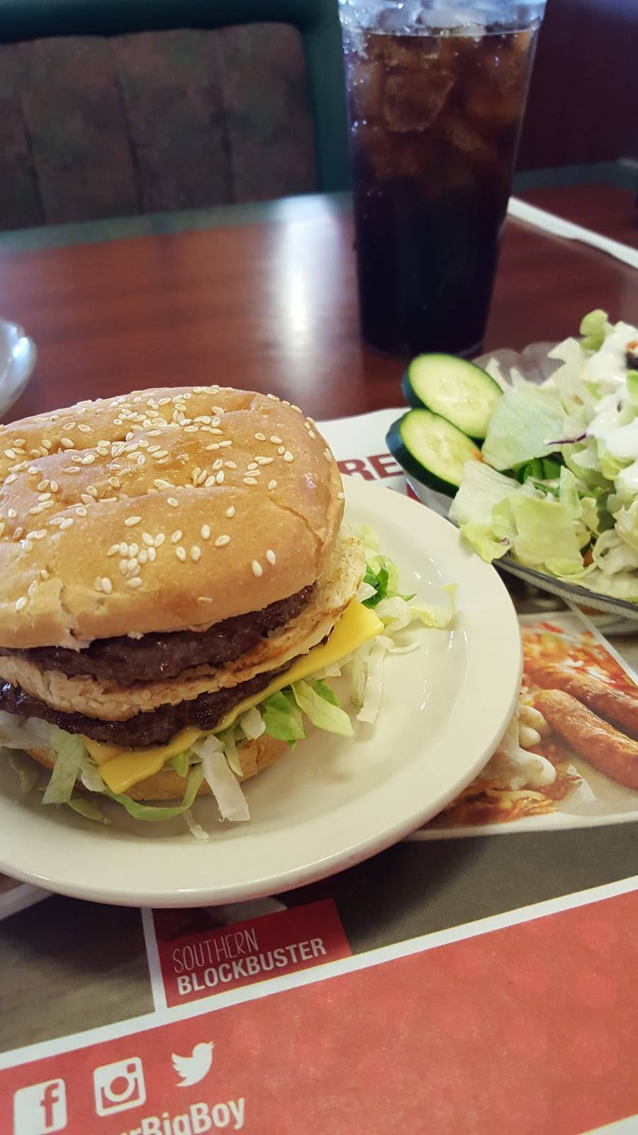 Big Boy | restaurant | 530 Lansing St, Charlotte, MI 48813, USA | 5175430775 OR +1 517-543-0775