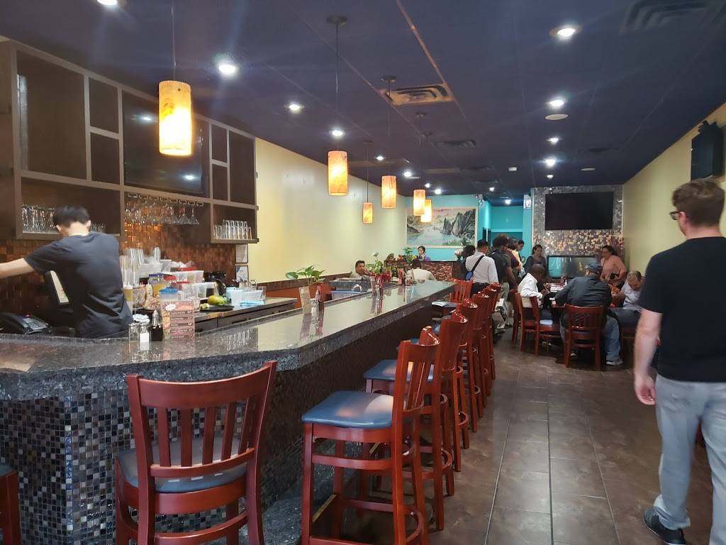 WJ Noodles | restaurant | 810 W Jackson Blvd, Chicago, IL 60607, USA | 3129858818 OR +1 312-985-8818