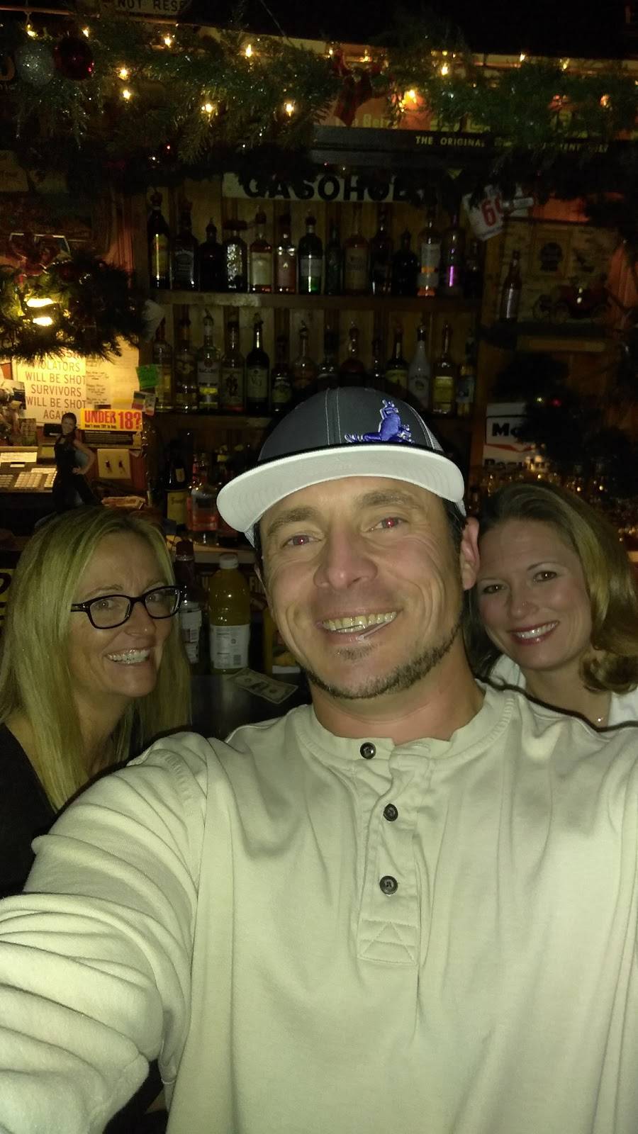 Felton Pizza Deli And Market | restaurant | 103 W Main St, Felton, DE 19943, USA | 3022844552 OR +1 302-284-4552