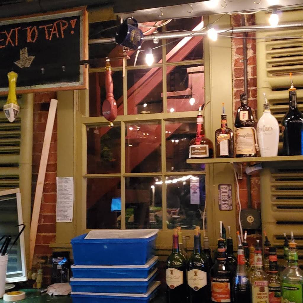 The Garage at The Governors Inn | restaurant | 78 Wakefield St, Rochester, NH 03867, USA | 6033320107 OR +1 603-332-0107