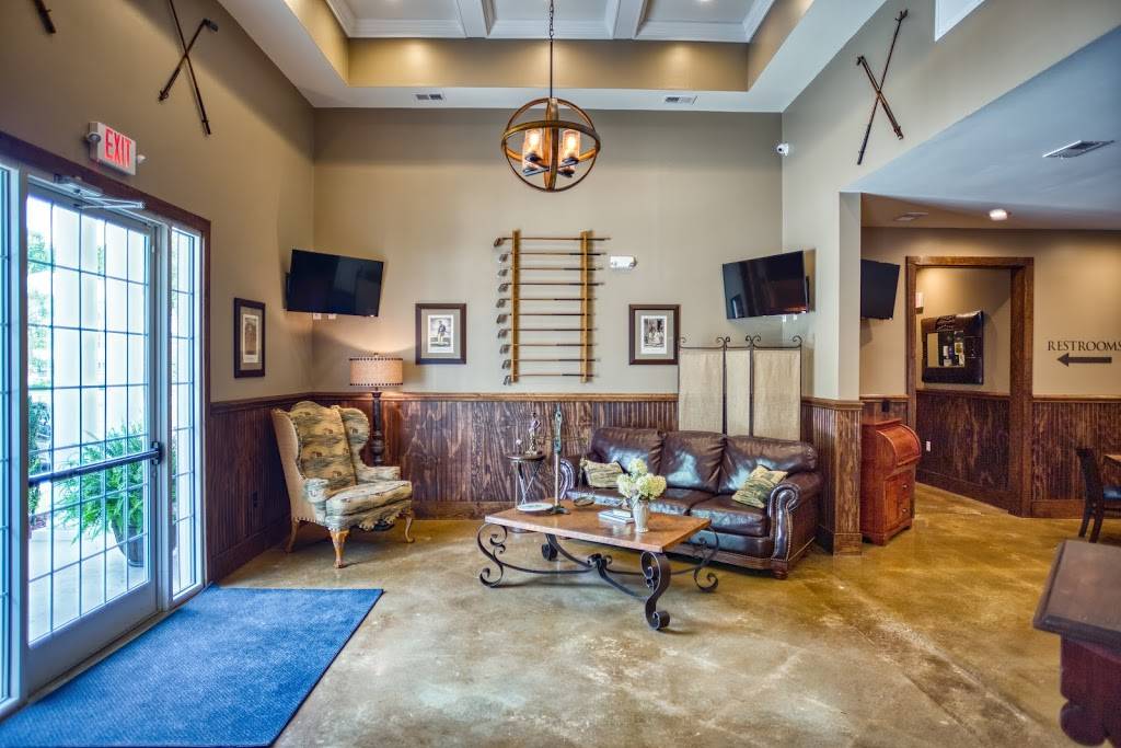 Hickory Shaft Bistro | restaurant | 330 S Middleton Dr NW, Calabash, NC 28467, USA | 9108329097 OR +1 910-832-9097