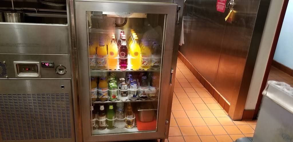 Chipotle Mexican Grill | restaurant | 41 S Court St, Athens, OH 45701, USA | 7405923656 OR +1 740-592-3656