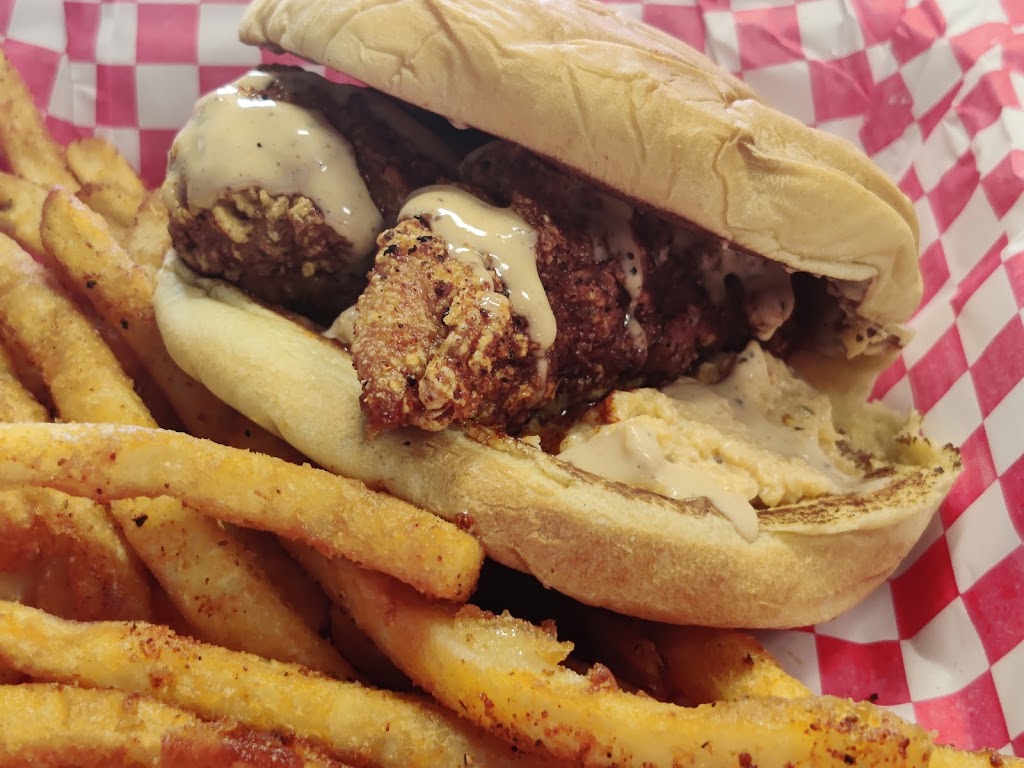 King of the Coop | restaurant | 6928 22nd Ave N, St. Petersburg, FL 33710, USA | 7272026570 OR +1 727-202-6570