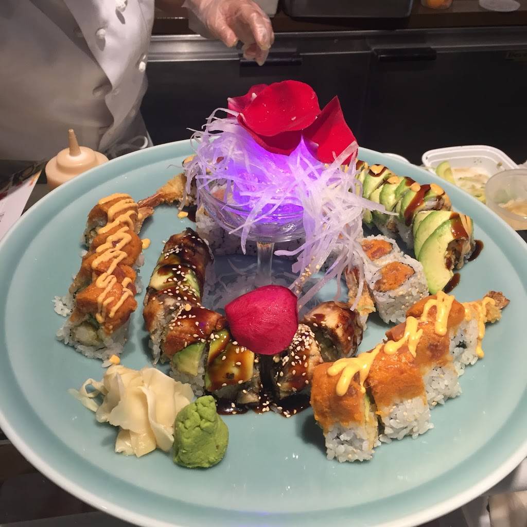Kenkou Sushi Bar & Fusion | restaurant | 43 S Sutton Rd, Streamwood, IL 60107, USA | 6304830289 OR +1 630-483-0289