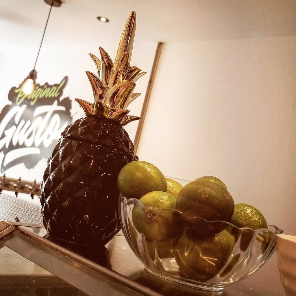 Original Gusto | restaurant | 16A Rue Turgeon, Sainte-Thérèse, QC J7E 3H3, Canada | 4508186464 OR +1 450-818-6464