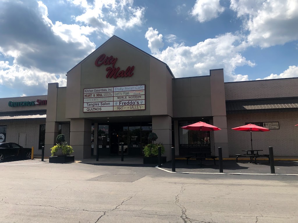 Kitchen Essentials, Inc. | cafe | 407 N Arkansas Ave #10, Russellville, AR 72801, USA | 4792801933 OR +1 479-280-1933