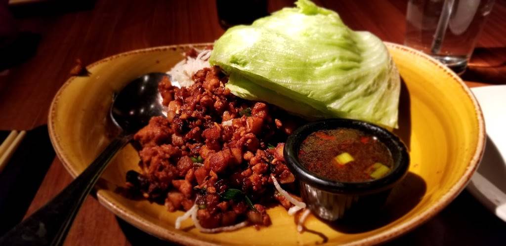 P.F. Changs | restaurant | 5 Woodfield Mall Spc D313, Schaumburg, IL 60173, USA | 8476108000 OR +1 847-610-8000