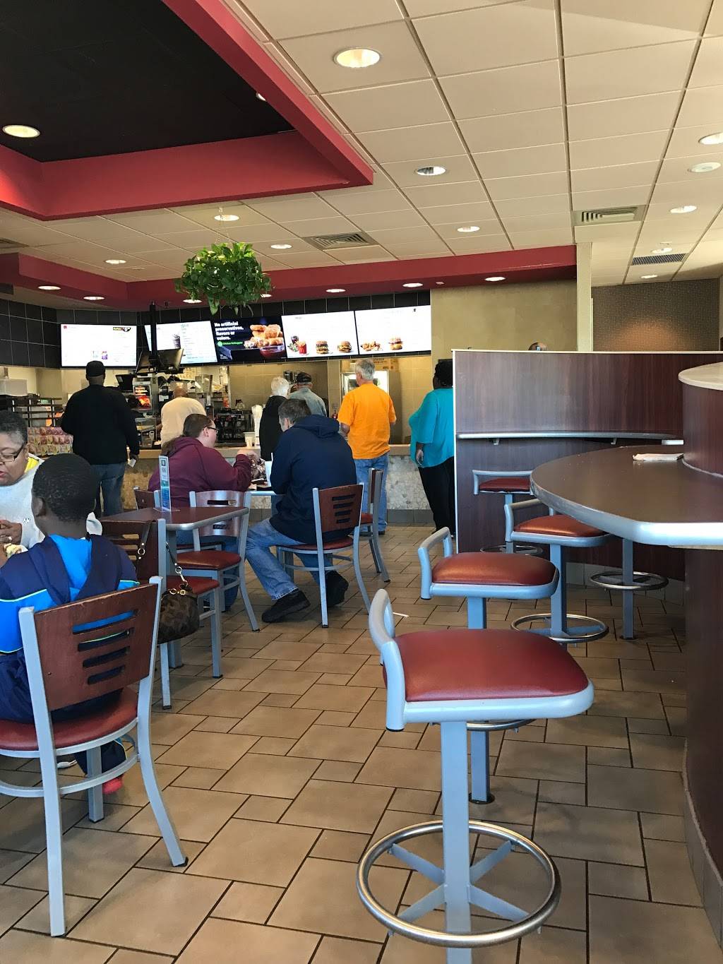 McDonalds | cafe | 720 Town Center Dr, Waynesboro, VA 22980, USA | 5409438525 OR +1 540-943-8525