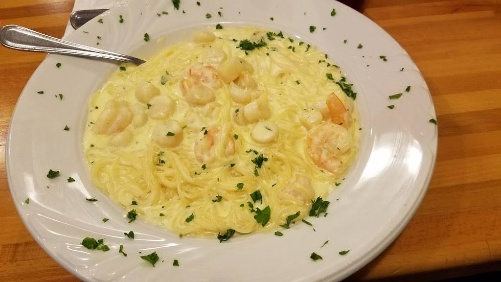 Salt & Pepper Italian Bistro & Pizza | restaurant | 486 Royer Dr #102, Lancaster, PA 17601, USA | 7173923000 OR +1 717-392-3000