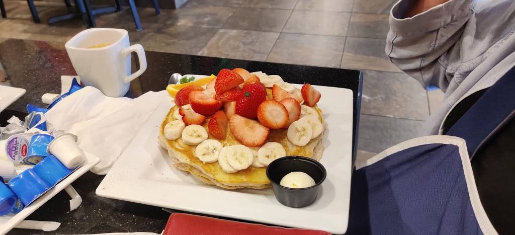 Kekes Breakfast Cafe | restaurant | 1924 N John Young Pkwy, Kissimmee, FL 34741, USA | 4074837140 OR +1 407-483-7140