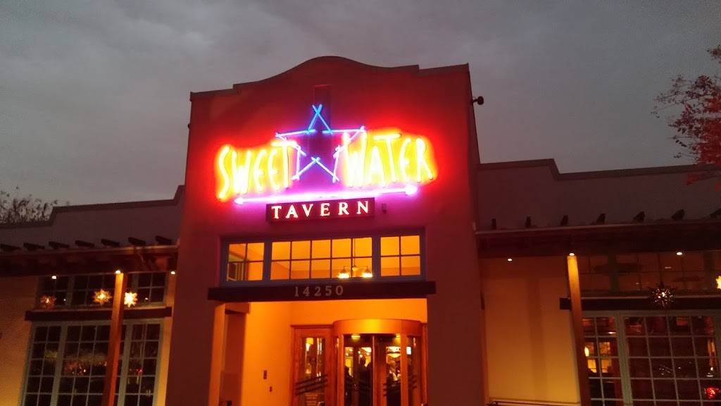 Sweetwater Tavern | restaurant | 14250 Sweetwater Ln, Centreville, VA 20121, USA | 7034491100 OR +1 703-449-1100