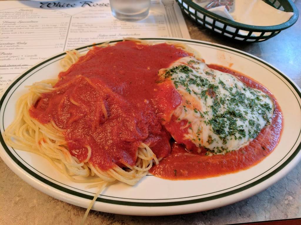 White Rose Spaghetti House | restaurant | 802 Standard Ave, Masury, OH 44438, USA | 3304488823 OR +1 330-448-8823