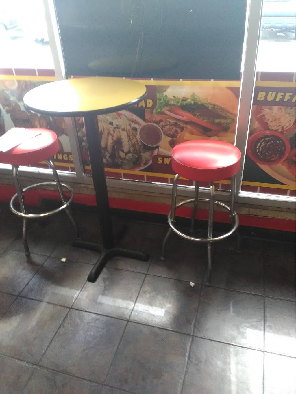 Sweetwater Express | restaurant | 15640 W McNichols Rd, Detroit, MI 48235, USA | 3132722500 OR +1 313-272-2500